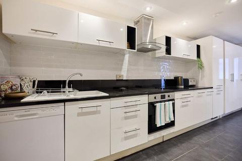 1 bedroom flat for sale, Holland Road, London W14