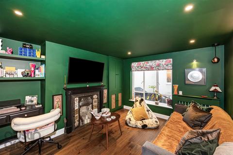 1 bedroom flat for sale, Farm Road, Hove