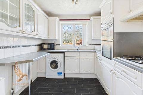 2 bedroom semi-detached bungalow for sale, Meadow Croft, Pontefract WF9