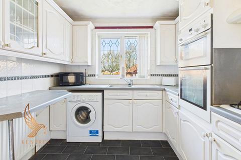 2 bedroom semi-detached bungalow for sale, Meadow Croft, Pontefract WF9