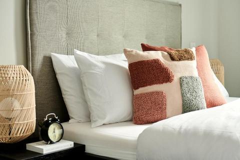 undefined, Plot G04-07 at Kew Bridge, Flat 407, Underwood House, 1, Thomas Layton Way TW8