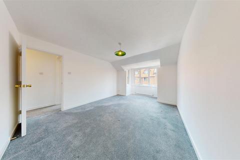 2 bedroom house to rent, Kings Road West, Swanage