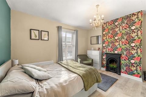 2 bedroom terraced house for sale, Derby Road, Sale