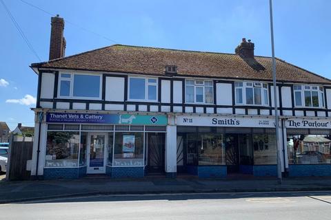 2 bedroom flat to rent, Minnis Road, Birchington, CT7