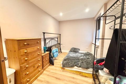 2 bedroom flat to rent, Minnis Road, Birchington, CT7