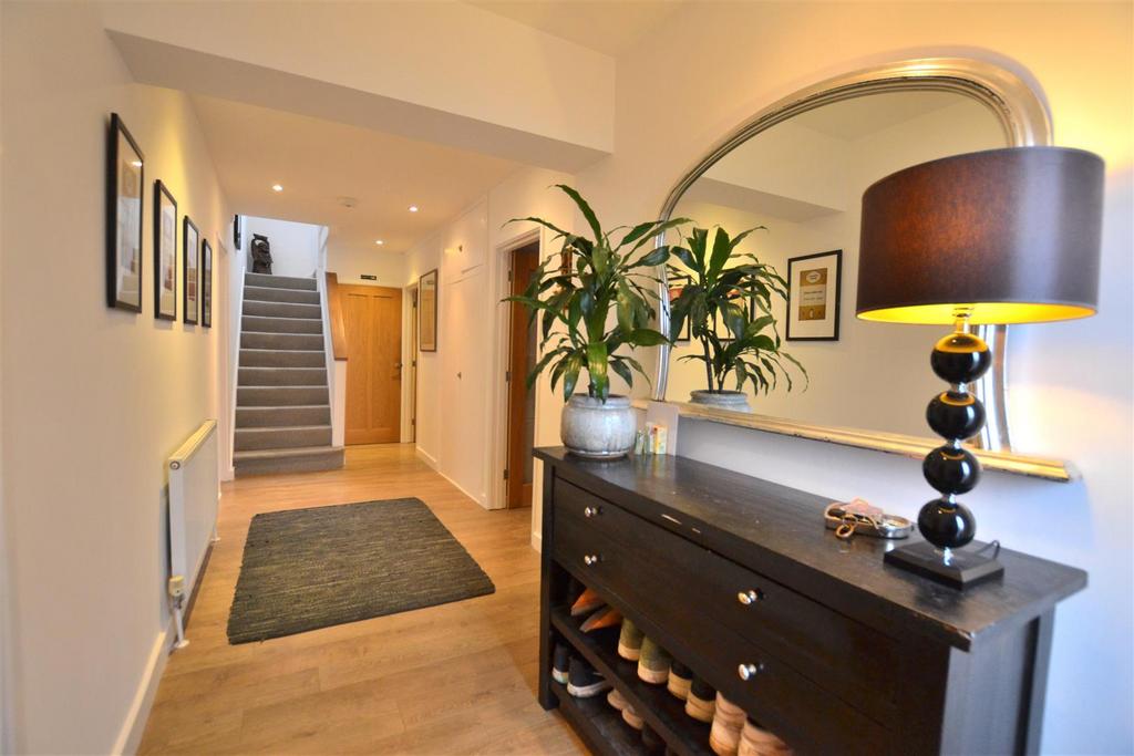 Entrance Hall.JPG