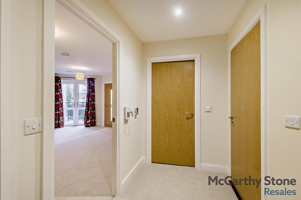 8675397-interior15-800.jpg