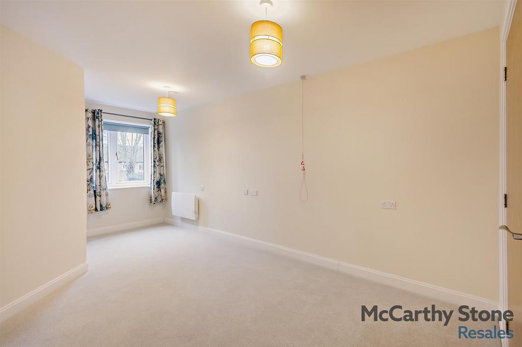 8675397-interior10-800.jpg