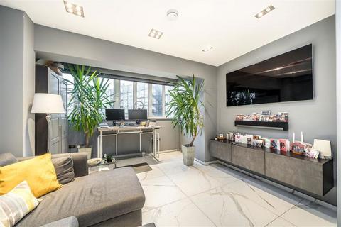 3 bedroom flat to rent, Seymour Street, London W2