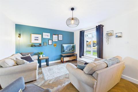 3 bedroom semi-detached house for sale, Popular residential location in Clevedon