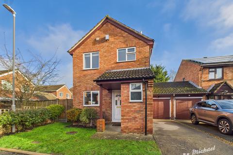 3 bedroom detached house for sale, Hemingway Road, Aylesbury