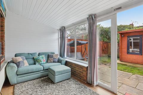 1 bedroom apartment for sale, Gateway, Weybridge, Surrey, KT13