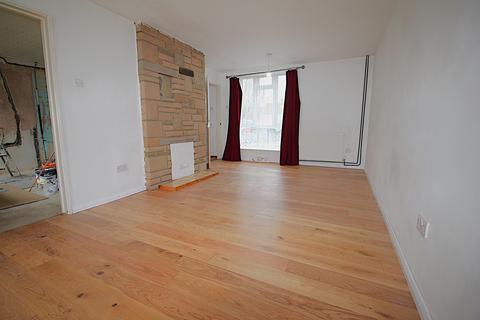 3 bedroom terraced house to rent, Westfield, Harlow CM18