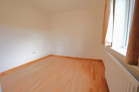 3 bedroom terraced house to rent, Westfield, Harlow CM18