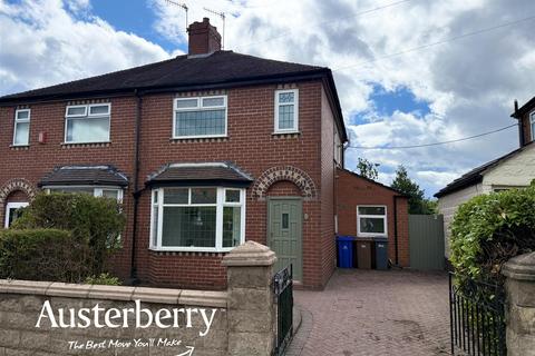 2 bedroom semi-detached house to rent, Cemlyn Avenue, Stoke-On-Trent ST3