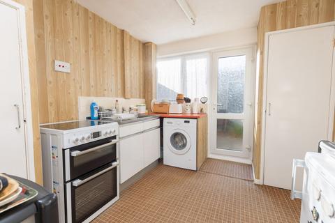 3 bedroom end of terrace house for sale, Paddockhurst Road, Crawley RH11