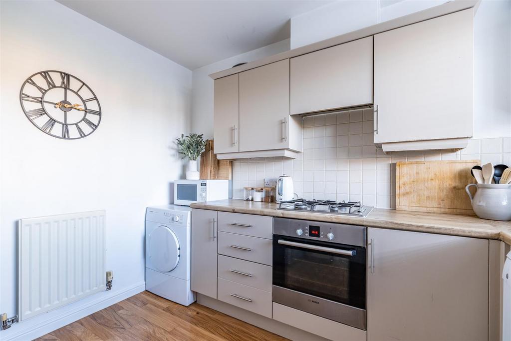90 Lincroft-14.jpg