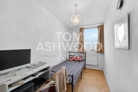 3 bedroom apartment for sale, Mersea House, Harts Lane, Barking, IG11