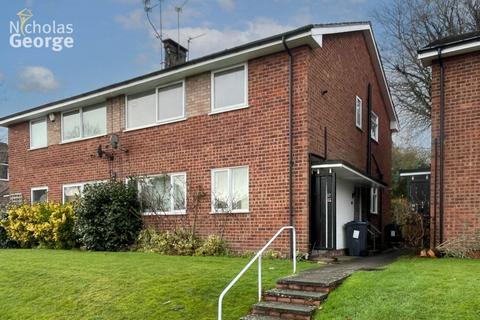 2 bedroom flat to rent, Ashdown Close, Moseley, B13 9ST