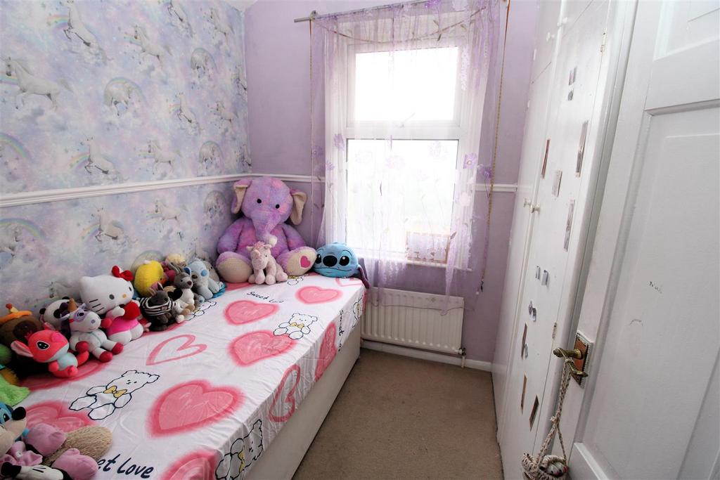 Bed 3.JPG