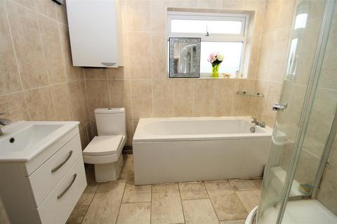 3 bedroom terraced house for sale, Hengist Road, Erith