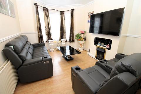 3 bedroom terraced house for sale, Hengist Road, Erith