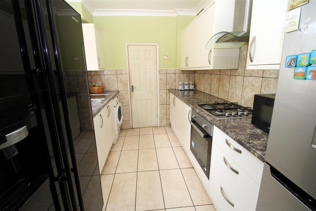 Kitchen.JPG