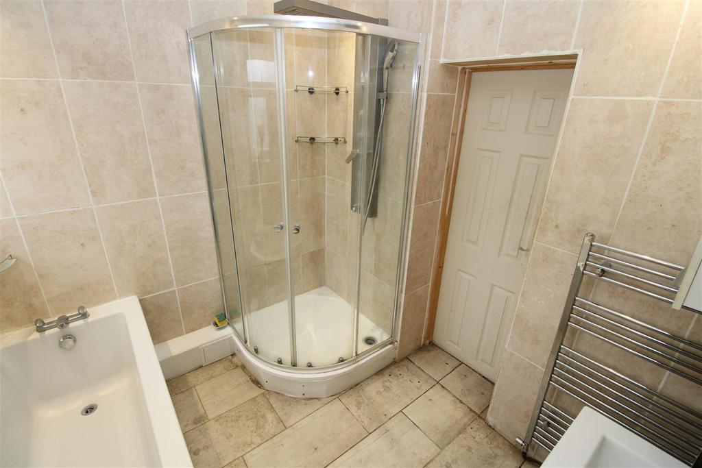 Bathroom1.JPG