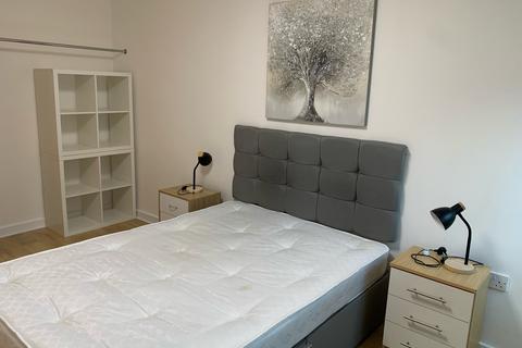 1 bedroom terraced house to rent, Hudson Court, 54 Broadway, Salford, Lancashire, M50