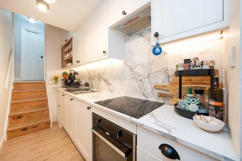 1 bedroom flat for sale, Clemence Street, Limehouse, London, E14