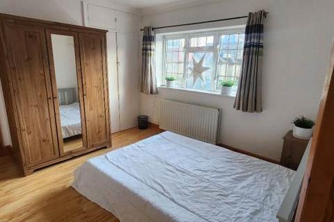 1 bedroom flat to rent, Currey Road, Greenford UB6