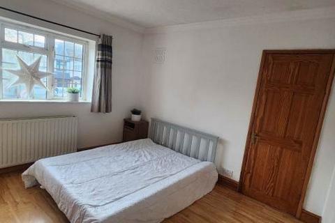 1 bedroom flat to rent, Currey Road, Greenford UB6