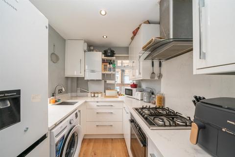 2 bedroom maisonette for sale, Malvern Way, Croxley Green, Rickmansworth