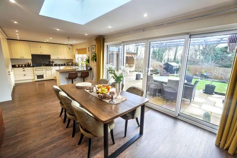 4 bedroom detached house for sale, Plomer Hill, High Wycombe HP13