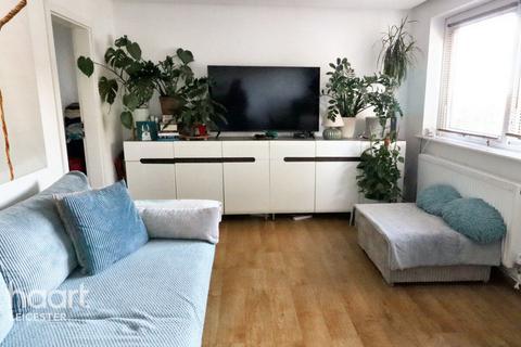 2 bedroom apartment for sale, Garth Avenue, Leicester