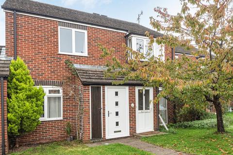 2 bedroom apartment to rent, King James Way, RG9 1XL