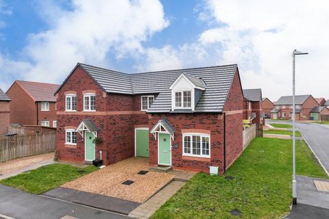 3 bedroom semi-detached house for sale, Hawthorn Close, Boston, PE21