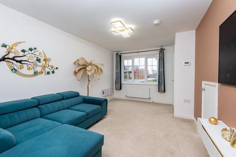 3 bedroom semi-detached house for sale, Hawthorn Close, Boston, PE21