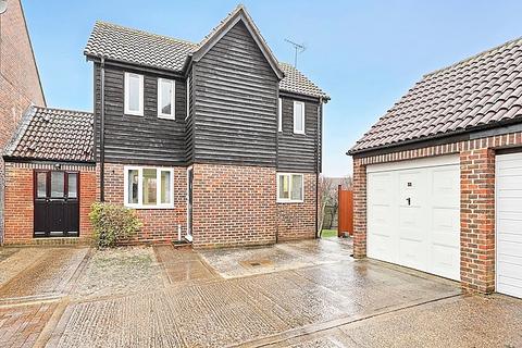 3 bedroom link detached house for sale, Kilnfield, Ongar, CM5