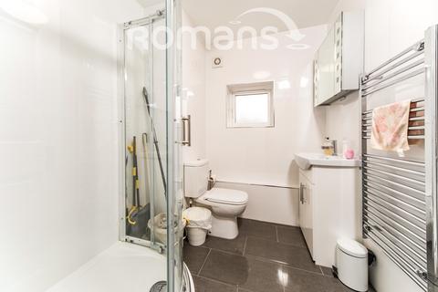 2 bedroom flat to rent, Swan Place, Reading, RG1