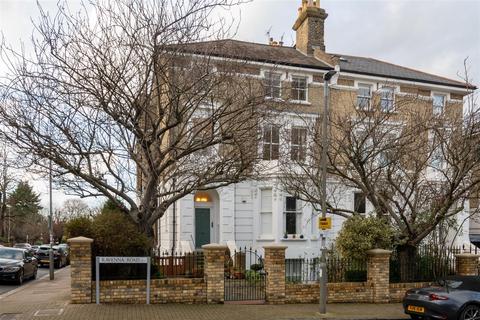 3 bedroom flat to rent, Ravenna Road, Putney