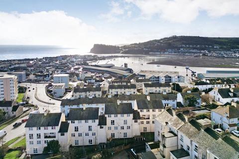 2 bedroom flat for sale, Gloucester Road, Teignmouth, TQ14