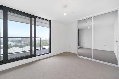 Rotherhithe New Road London SE16