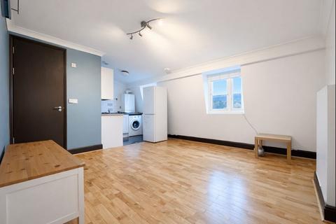 1 bedroom flat to rent, London E8