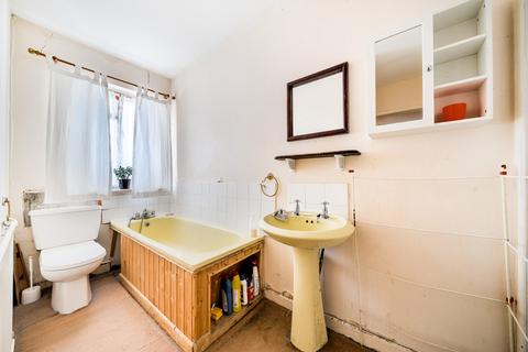 2 bedroom end of terrace house for sale, Kirkdale Road, Kent TN1