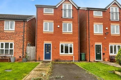 3 bedroom detached house for sale, Springbank Gardens, Platt Bridge, Wigan, WN2