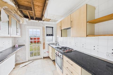 2 bedroom terraced house for sale, Ballochmyle Avenue, Cumnock KA18