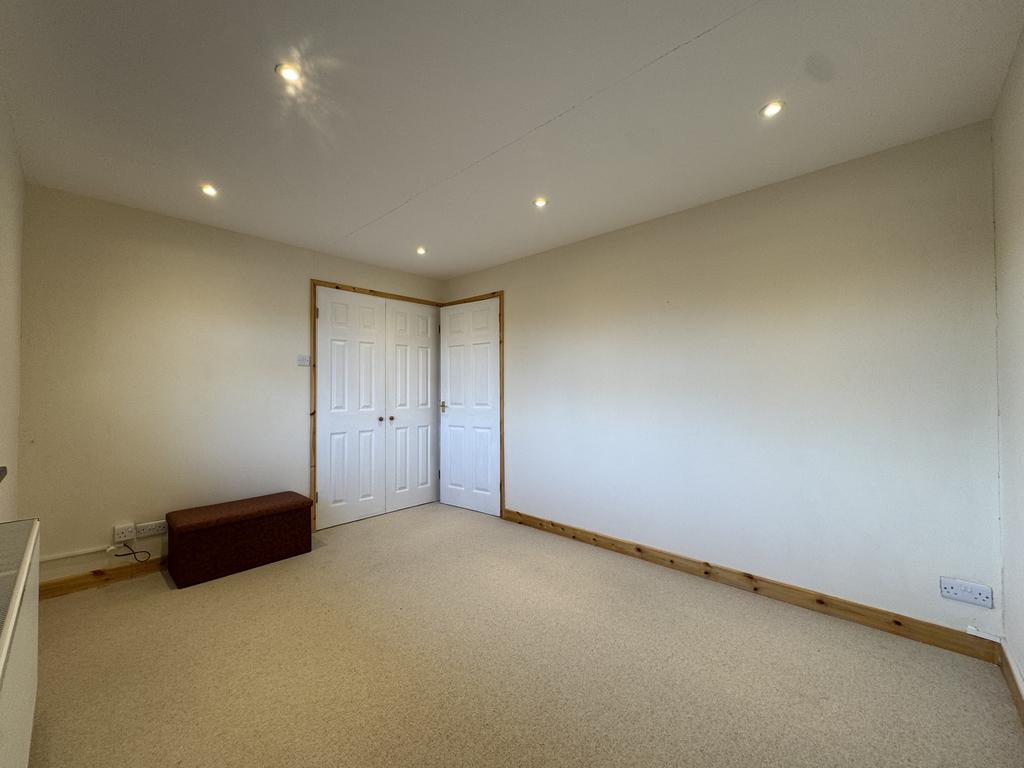 Front Double Bedroom 3