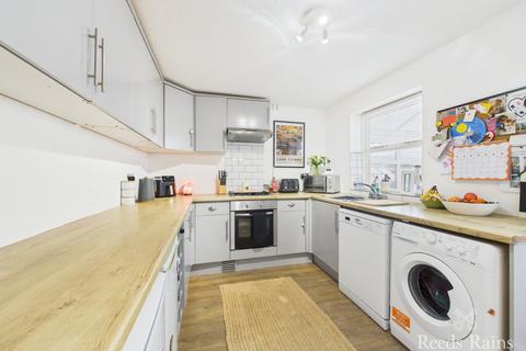 2 bedroom semi-detached house for sale, Teal Garth, Bridlington YO15