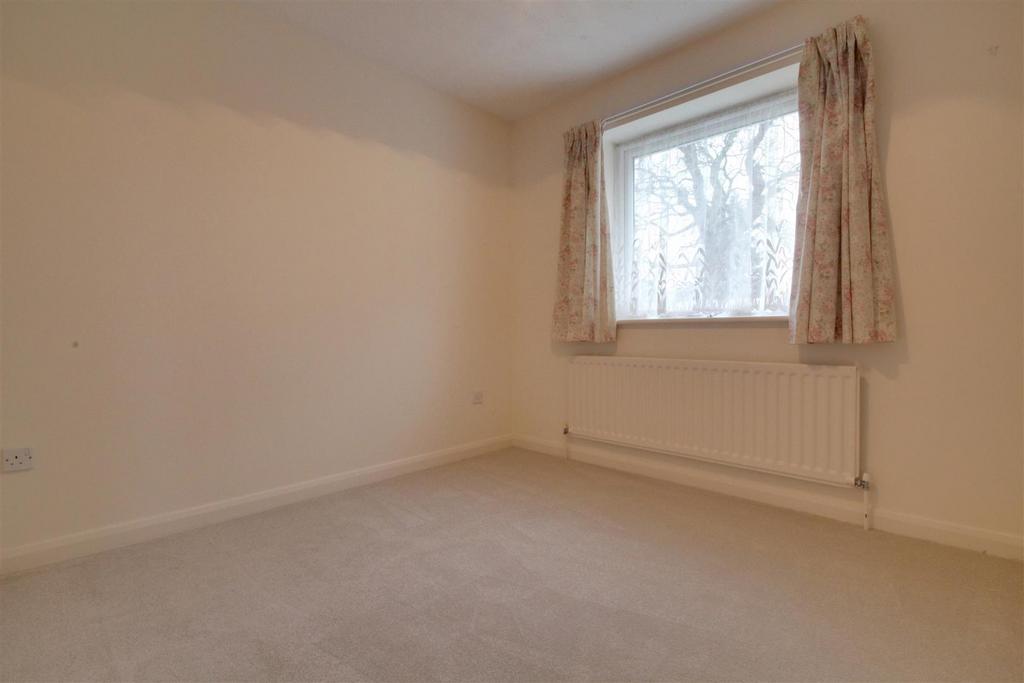 Bedroom .jpg
